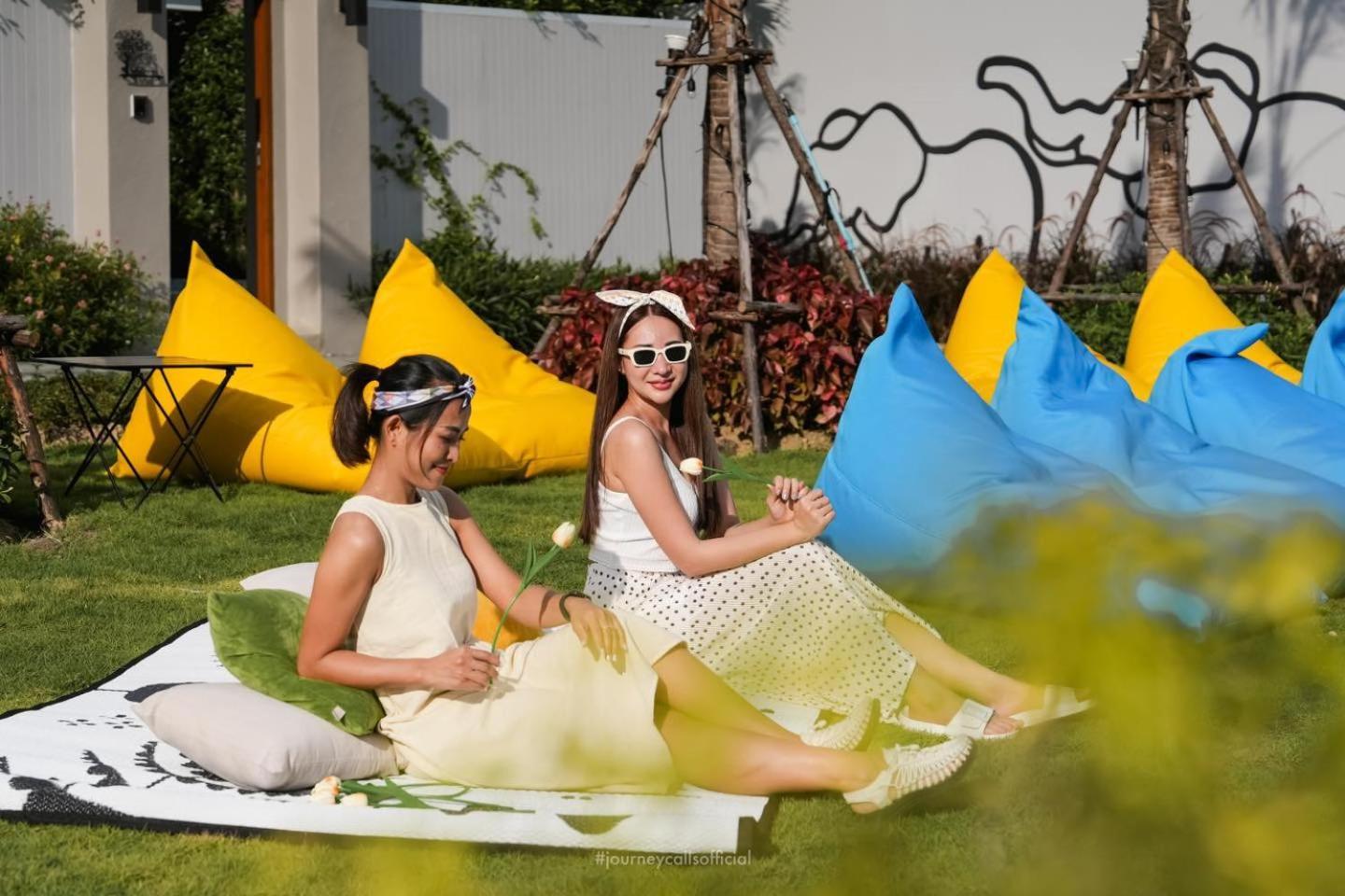 منتجع آند فيلاز لو Rawai المظهر الخارجي الصورة Outdoor bean bag chairs