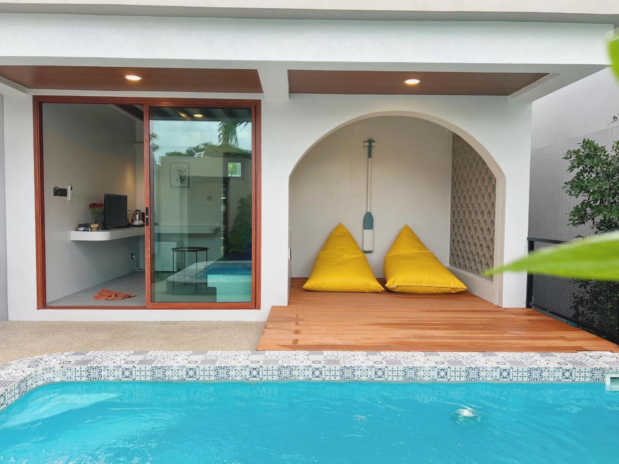 منتجع آند فيلاز لو Rawai المظهر الخارجي الصورة A pool villa in Thailand